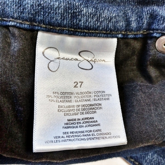 Jessica Simpson Forever Roll Cuff Dark Wash Denim Shorts Size 27 - Picture 6 of 7